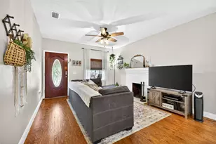 307 W Chelsea St, Tampa, FL 33603 - Photo 9
