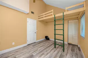 8759 Orient Way NE, Saint Petersburg, FL 33702 - Photo 31