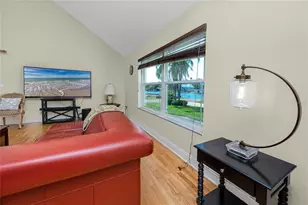 8759 Orient Way NE, Saint Petersburg, FL 33702 - Photo 13
