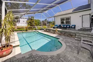 8759 Orient Way NE, Saint Petersburg, FL 33702 - Photo 39