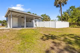 2125 W Hiawatha St, Tampa, FL 33604 - Photo 41