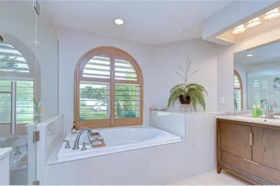 1015 Ventana Drive, Ruskin, FL 33573 - Photo 19