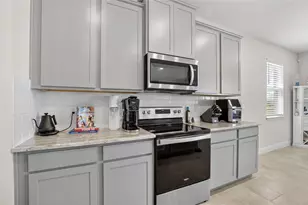 152 Bright Ibis Ave, Apollo Beach, FL 33572 - Photo 5