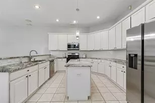 10243 Shadow Branch Dr, Tampa, FL 33647 - Photo 21