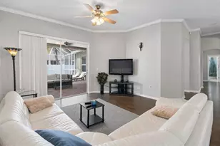 10243 Shadow Branch Dr, Tampa, FL 33647 - Photo 11