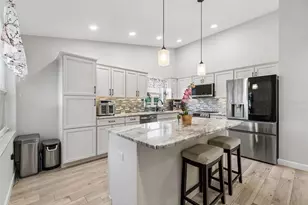 5613 Monte Rosso Rd, Sarasota, FL 34243 - Photo 11