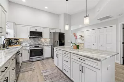 5613 Monte Rosso Road, Sarasota, FL 34243 - Photo 11