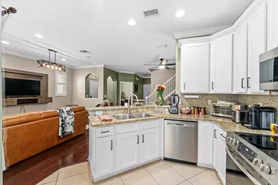 14072 Waterville Circle, Tampa, FL 33626 - Photo 9