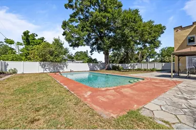5110 Emerson Avenue S, Saint Petersburg, FL 33707 - Photo 31
