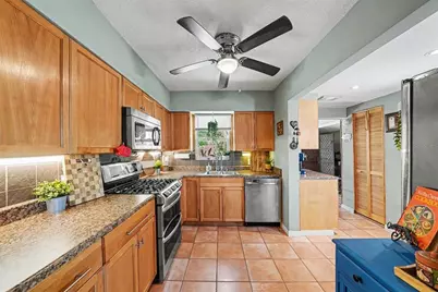 2827 9th Avenue N, Saint Petersburg, FL 33713 - Photo 9