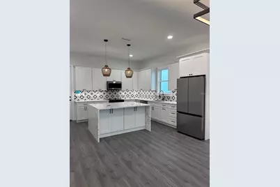 1525 29th Avenue N, Saint Petersburg, FL 33704 - Photo 3