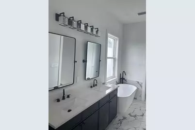 1525 29th Avenue N, Saint Petersburg, FL 33704 - Photo 9