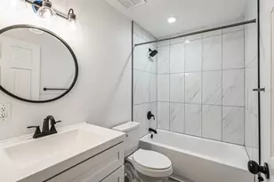 215 Central Ave, Saint Petersburg, FL 33701 - Photo 15
