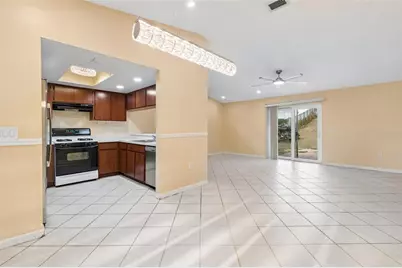 8445 N River Dune Street, Tampa, FL 33617 - Photo 9