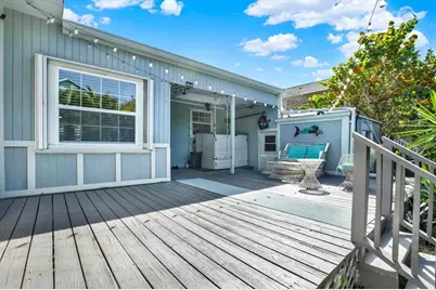 15656 1st Street E, Redington Beach, FL 33708 - Photo 23
