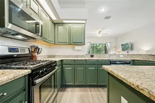 29520 Forest Glen Dr, Wesley Chapel, FL 33543 - Photo 7
