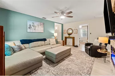 1105 55th St S, Gulfport, FL 33707 - Photo 5