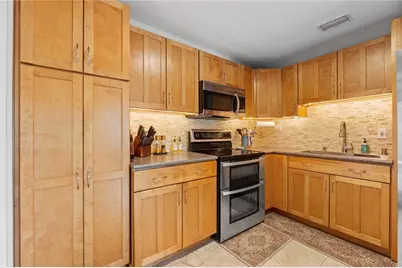 1105 55th St S, Gulfport, FL 33707 - Photo 15