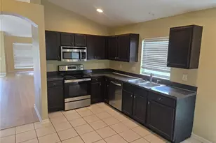 1424 Wylie Ct, Wesley Chapel, FL 33543 - Photo 37
