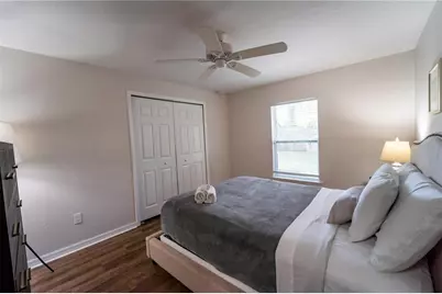 9621 N 46th Street, Tampa, FL 33617 - Photo 31