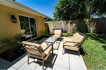 9621 N 46th Street, Tampa, FL 33617 - Photo 13