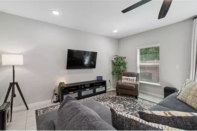 4733 Deer Track Street, Tampa, FL 33610 - Photo 3