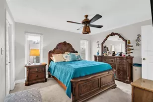 2041 Carolina Ave NE, Saint Petersburg, FL 33703 - Photo 37