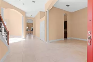 10603 Cayman Isle Ct, Tampa, FL 33647 - Photo 11