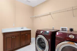 10603 Cayman Isle Ct, Tampa, FL 33647 - Photo 37