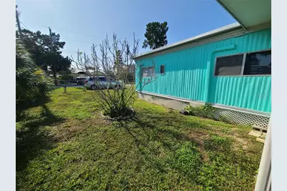 5418 Circle Drive, Weeki Wachee, FL 34607 - Photo 13
