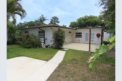 2277 S Lagoon Circle, Clearwater, FL 33765 - Photo 17