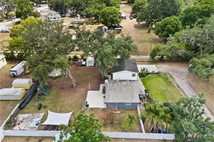 115 Ten Oak Pl, Valrico, FL 33594 - Photo 7