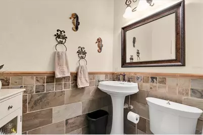 1067 Ashland Avenue, Tarpon Springs, FL 34689 - Photo 69