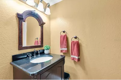 1067 Ashland Avenue, Tarpon Springs, FL 34689 - Photo 39