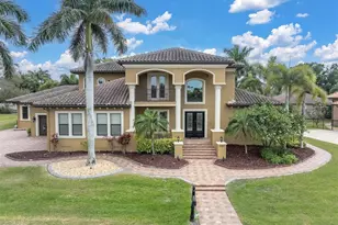 1067 Ashland Ave, Tarpon Springs, FL 34689 - Photo 1
