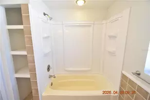 3223 W Wyoming Ave, Tampa, FL 33611 - Photo 37