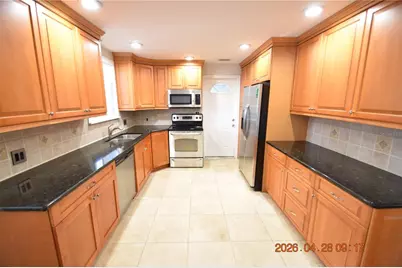 3223 W Wyoming Avenue, Tampa, FL 33611 - Photo 15