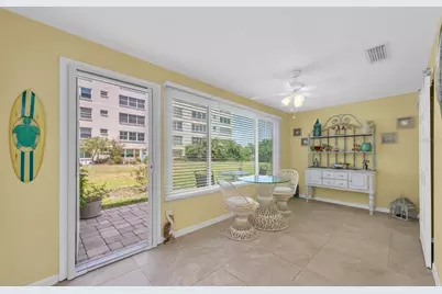 2960 59th Street S #105, Gulfport, FL 33707 - Photo 9