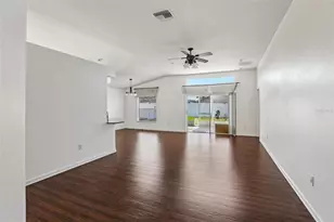 30400 Randall Manor St, Wesley Chapel, FL 33545 - Photo 37