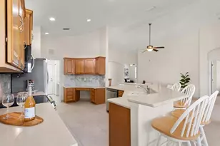 8135 Indigo Ridge Terrace, Bradenton, FL 34201 - Photo 7