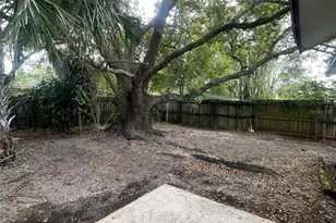 4109 E 99th Ave, Tampa, FL 33617 - Photo 23