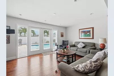 3650 Shady Bluffs Drive, Largo, FL 33770 - Photo 5