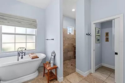 112 S Florida Avenue, Tarpon Springs, FL 34689 - Photo 15
