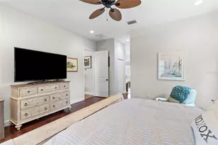 112 S Florida Ave, Tarpon Springs, FL 34689 - Photo 15