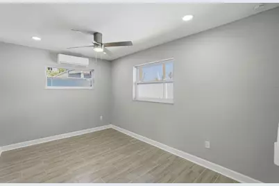 14906 N Bayshore Drive, Madeira Beach, FL 33708 - Photo 13
