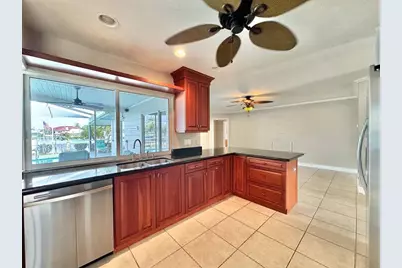6316 Lake Sunrise Drive, Apollo Beach, FL 33572 - Photo 17