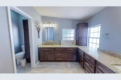 10324 Skewlee Road, Thonotosassa, FL 33592 - Photo 11