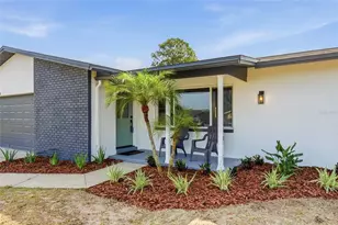 8601 139th St, Seminole, FL 33776 - Photo 3