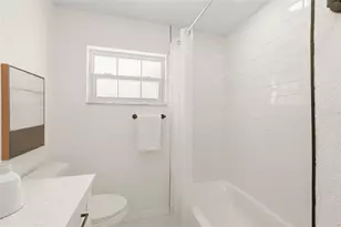 8601 139th St, Seminole, FL 33776 - Photo 25
