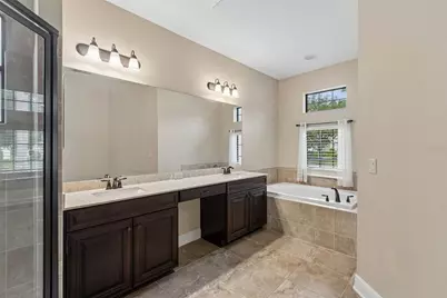 15604 Hampton, Tampa, FL 33618 - Photo 21